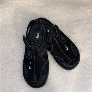 Nike water shoes